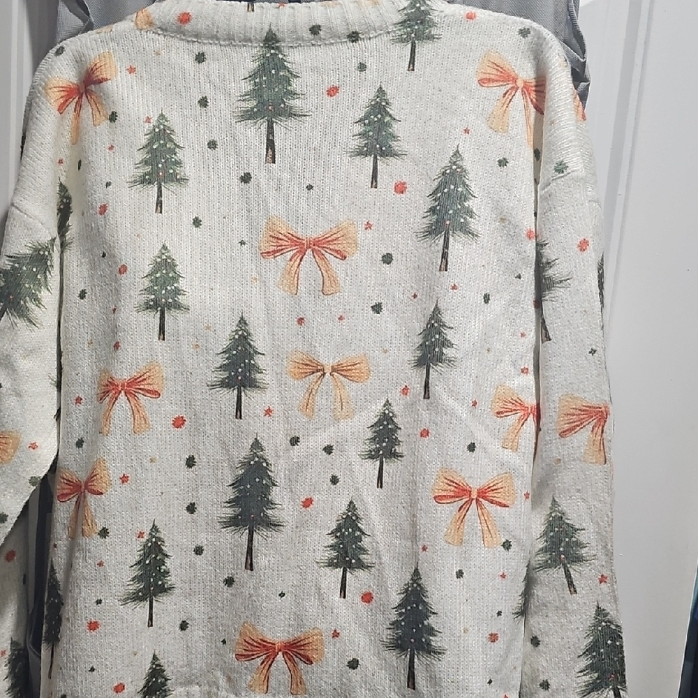 SHEIN Festive Tree Print Cardigan -‎ Cream and Green - Picture 3 of 3